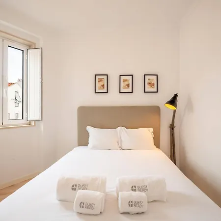 Guestready - Cosy Flat With Seaview In Alfama Лісабон