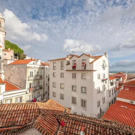 Guestready - Cosy Flat With Seaview In Alfama Lisboa