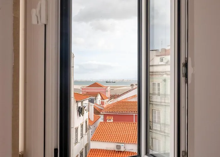 Guestready - Cosy Flat With Seaview In Alfama *